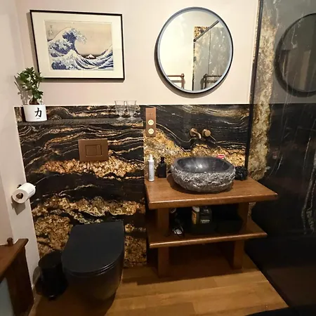 Πανσιόν Maison Crone *