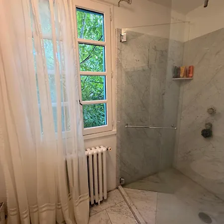 Maison Crone *
