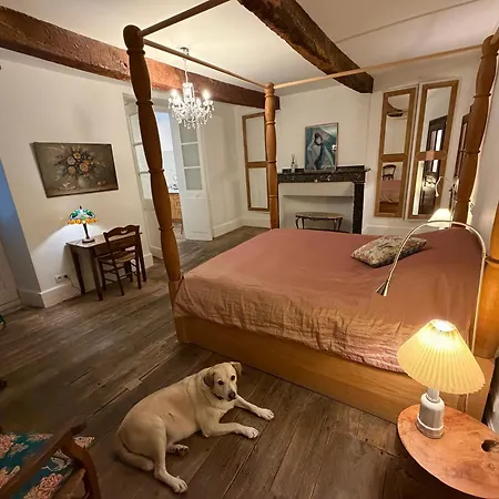 Maison Crone *