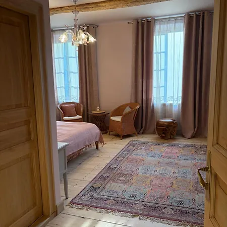 ゲストハウス Maison Crone 3*